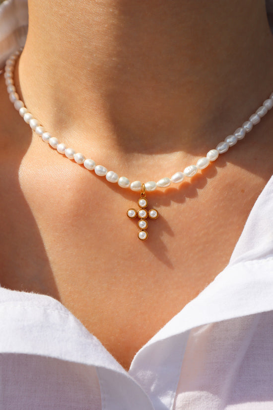 Load image into Gallery viewer, Croix Pearl Stainless Steel Necklace
