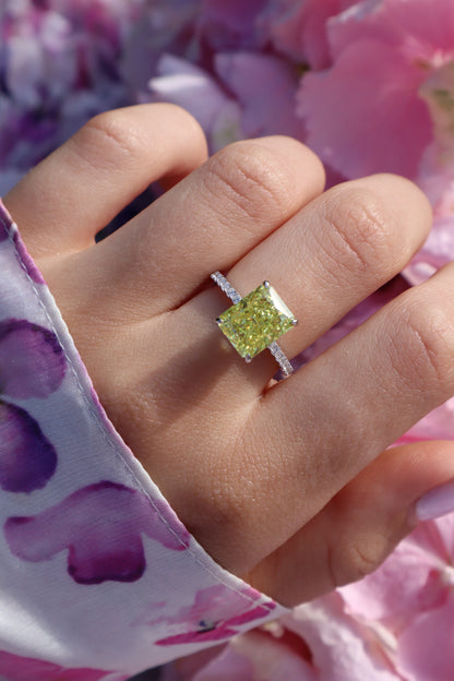 Serenity Apple Green Sterling Silver Ring